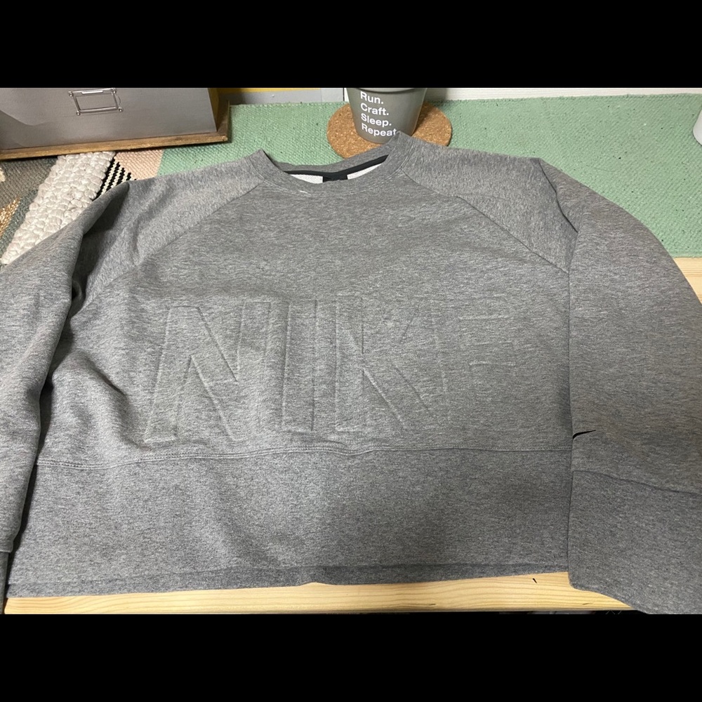 Nike dri-fit sweatshirt